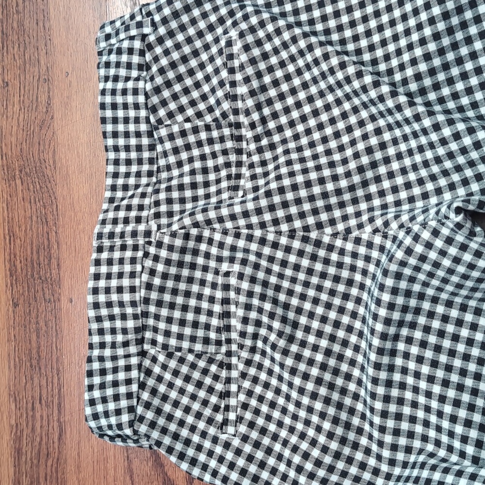 Old Navy Pixie Pants - Picture 2 of 3